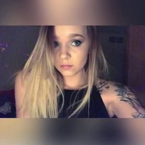 Meet your Posher, Elaine